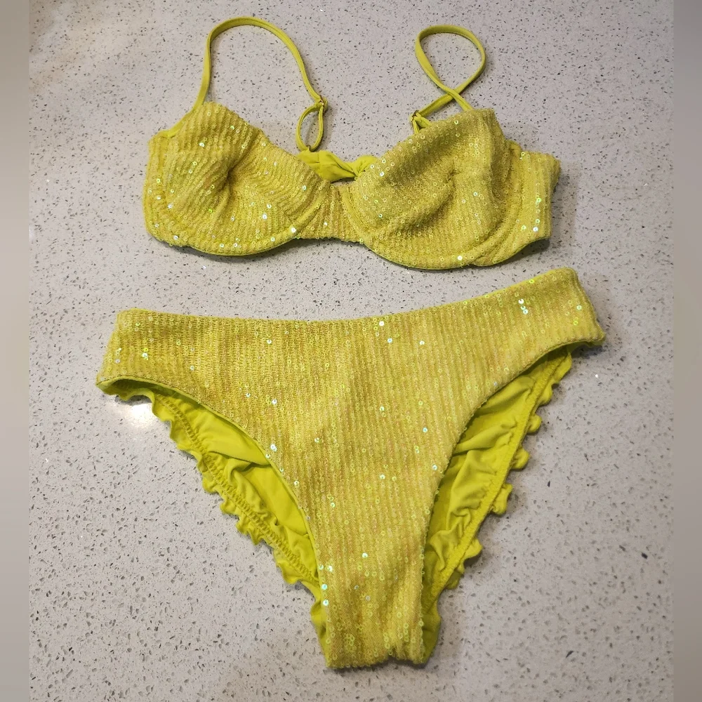 Luli Fama Chasing Stars Balconette Bikini Medium - Picture 9 of 15